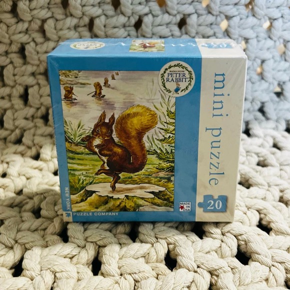 New York Puzzle Company “Squirrel Nutkin” Mini Puzzle - 20 Piece - Picture 2 of 8